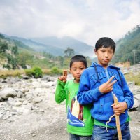 Непальцы показывают пальцы :: Адель Гайнуллин