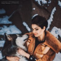 Зимняя фотосессия с Аляскинским маламутом :: Виталий Бартош