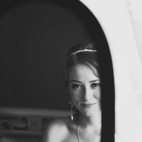 Невеста смотрит в зеркало. :: Руслан 