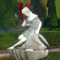 Скульптура Английского сада. :: Чария Зоя 
