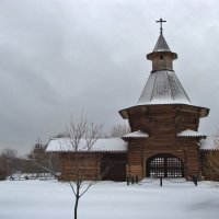 Проездные ворота Николо-Корельского монастыря :: Валентина. .