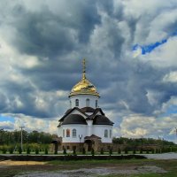 Церковь в селе Новая ляда. :: Таисия 