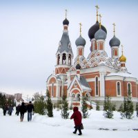 У храма в Крещение . :: Мила Бовкун