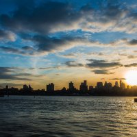 Восход над Бруклином :: Сергей Вахов
