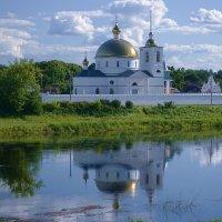 г.Остров, Спасо-Казанский Симанский женский монастырь на реке Великой :: Инна *