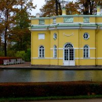В Пушкинском парке :: Любовь 