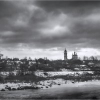 Вид на церковь в Боровске :: Павел Корнеев