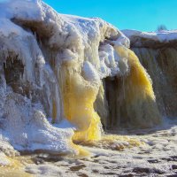 Водопад на реке Тосна :: Денис Матвеев