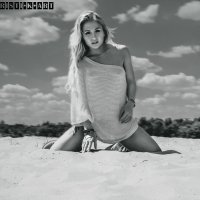 B&W :: Kristi K.