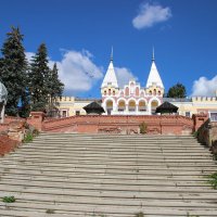 Замок фон Дервиза.Ныне санаторий КИРИЦЫ. :: Василий Капитанов