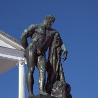 Скульптура Геркулеса. Екатерининский парк. :: Рай Гайсин