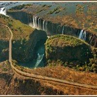 Виктория - водопад имени королевы Англии. :: Евгений Печенин