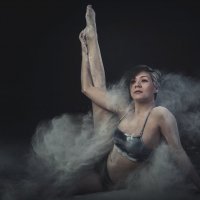 dance in flour :: Сергей Туранов