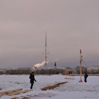 Зимняя переправа через Северную Двину :: Наталья Левина