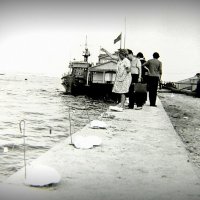 Рыболовы у Чкаловской лестницы в Горьком (Н.-Новгороде). 1970 год :: alek48s 