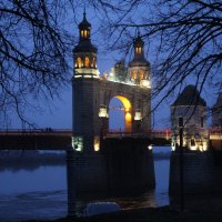 Мост Королевы Луизы :: Дмитрий Иншин