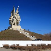 Памятник победителям в Пятиморске. (Волгоград. обл.) :: Юрий Шатыгин