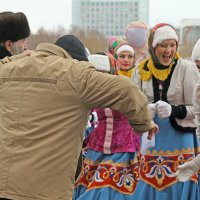 Северодвинск. Масленица. Самодеятельность и самонадеятельность :: Владимир Шибинский