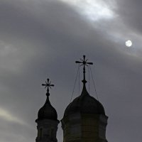 Затмение над крестами :: Татьяна Копосова