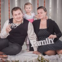 Диана и семейство :: Юлия Варюхина