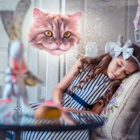 ...Она сонно бормотала: "Едят ли кошки мошек?"... :: Татьяна Исаева-Каштанова