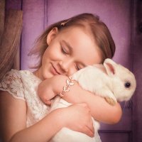 Варвара и пасхальный кролик :: Alena Sturova