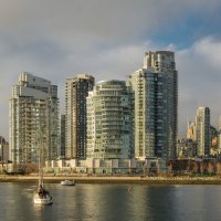 На заливе False Creek. Ванкувер. :: Тамара Листопад