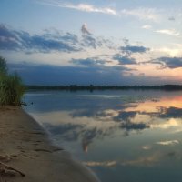 На закатном озере :: sergej-smv 