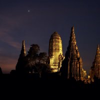 Таинственный храм Чай Ваттанарам :: Евгений Печенин