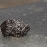 Если кому интересно, это - метеорит. :: Виктор (victor-afinsky)