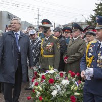 ОТКРЫТИЕ  ПАМЯТНИКА  ЗИНЧЕНКО :: михаил пасеков