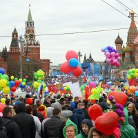 Васильевский Спуск 1 мая :: Михаил Бибичков