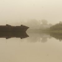 Туман на Амуре :: Анатолий Скурлатов