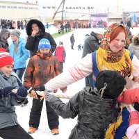 Масленица.Перетягивание каната :: Алия Арзаева