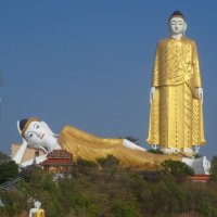 Большой Будда, Бирма(Мьянма) :: Наталья Елизарова
