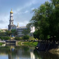 вид на Успенский собор :: георгий петькун