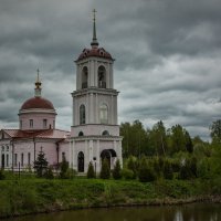 с. Алешино. Подмосковье :: Александр Шмалёв