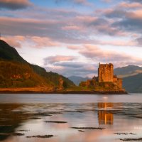 Закат над замком Eilean Donan из серии "Замки Шотландии" :: Free 
