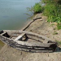 Заброшенная лодка :: Serge Serebryakov