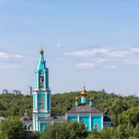 Храм Рождества Пресвятой Богородицы в Крылатском :: Nikolay Ya.......