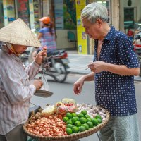 уличный рынок в ханое, вьетнам :: Светлана Гусельникова