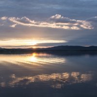 sunset on the lake :: Dmitry Ozersky