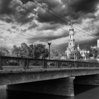 Свято-Успенский собор со стороны Нетеченской набережной :: Игорь Найда