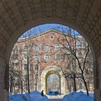 Арки в старом Жуковском :: Андрей Мердишев