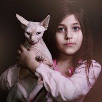 Девочка с кошкой :: Жанна Карчевская