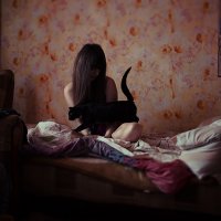 Девушка и кошка :: Иван Вишневский