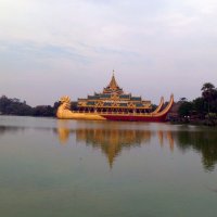 Каравейк парк, Янгон. :: Наталья Елизарова