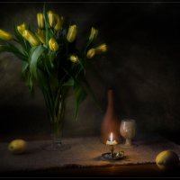 Натюрморт с желтыми тюльпанами :: Дмитрий Motorin