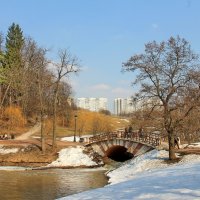 Солнечный день в Царицыно :: Вера Лучникова