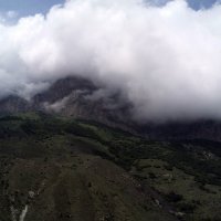 облака опускаются на горы :: МИХАИЛ КАТАРЖИН